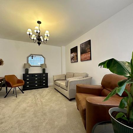 Clover Lodge Portsmouth Luxury Home With Off Road Free Parking Extérieur photo